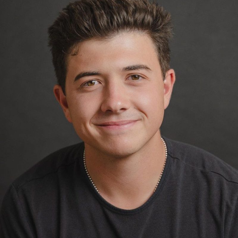 Bradley Steven Perry Age, Net Worth, Height, Facts