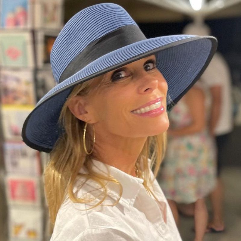 Cheryl Hines Age, Net Worth, Height, Facts