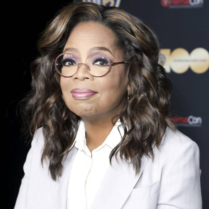Oprah Winfrey Age, Net Worth, Height, Facts