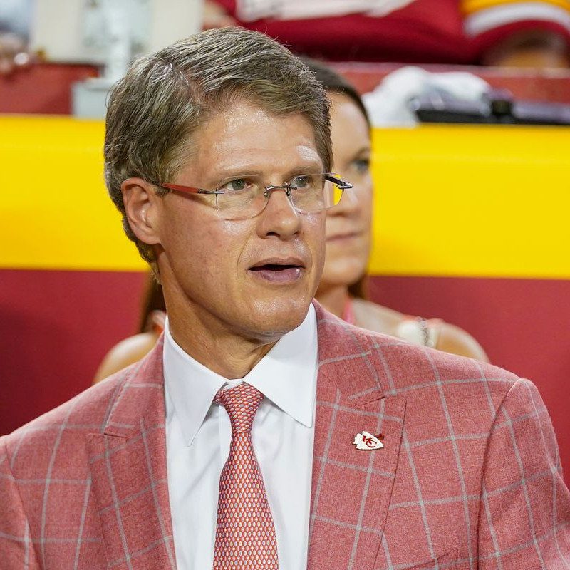Clark Hunt Age, Net Worth, Height, Facts